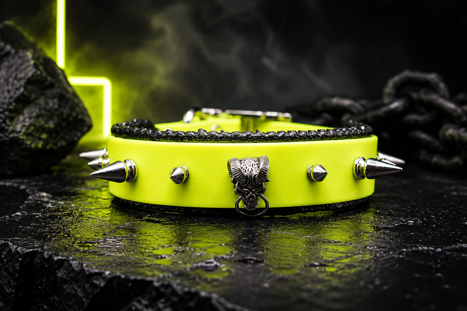 Halsband Demon S ab 34,99€